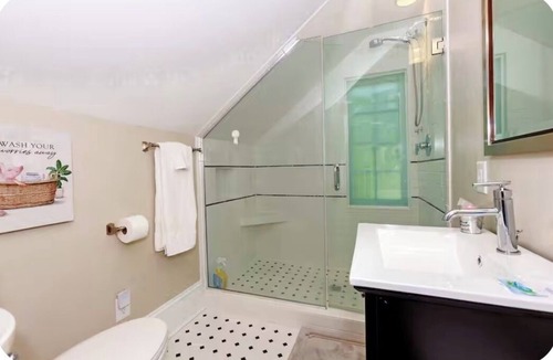 Smithfield House | Serene 3-bedroom house in Smithfield; Walking distance to Historic Downtown