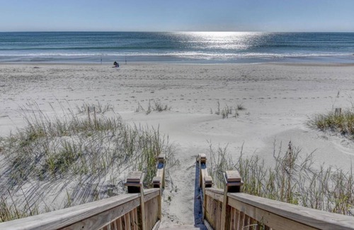 Topsail Beach House | Serene, Oceanfront Luxury. Elevator, spacious rooms, hot tub, Linens included!