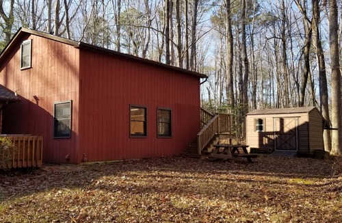 Macon House | Serenity On The Lake