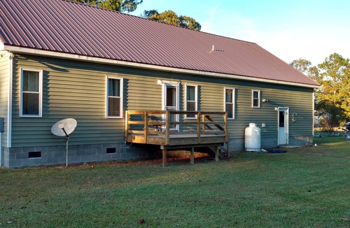 Roper House | Serenity on the Sound - Quiet Neighborhood - Water Views