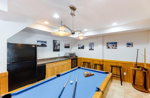 Whalehead Beach House | Seven Suns 428