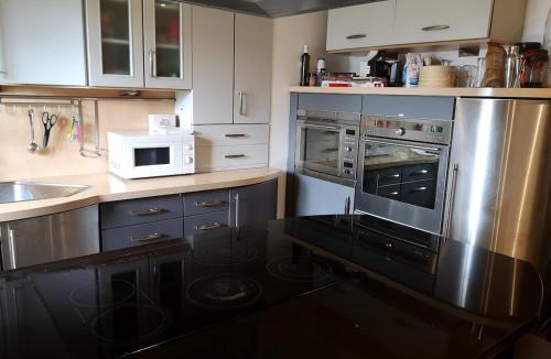 Hoxton Apartment | Shared accommodation ideal for professional or students in heart of London
