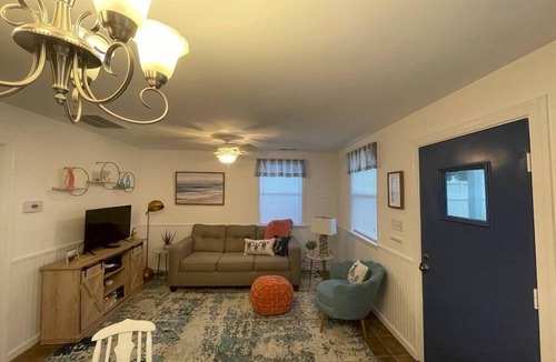 Morehead City House | Shell Cottage DOG Friendly in Historic District
