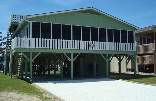 Sunset Beach House | Shell House - Less than a block to beach access and recently updated!