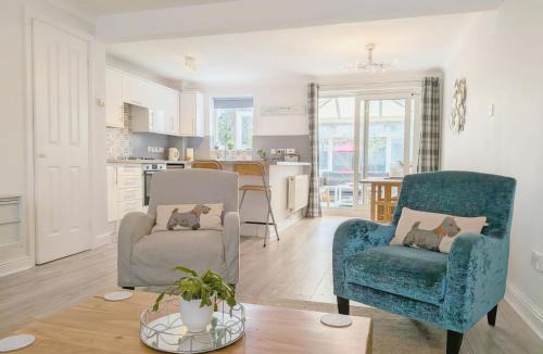 Selsey House | Shell Seekers - Selsey