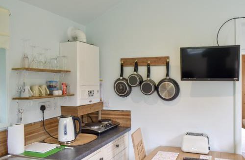 Five Oak Green House | Shepherds Hut 3 At Laddingford - Uk32532