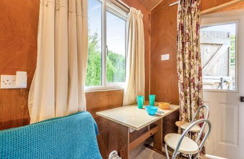 Abbess Roding House | Shepherds Hut