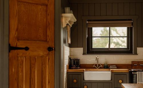 Limavady Cabin | Shepherds Huts at Ballyness Farm