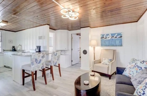 Surf City House | Shoreline - Classic Oceanfront Home - 2 Living Rooms & 2 Kitchens; Sleeps 14