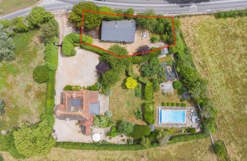 Sidlesham House | Sidlesham Hideaway Logburner & Garden
