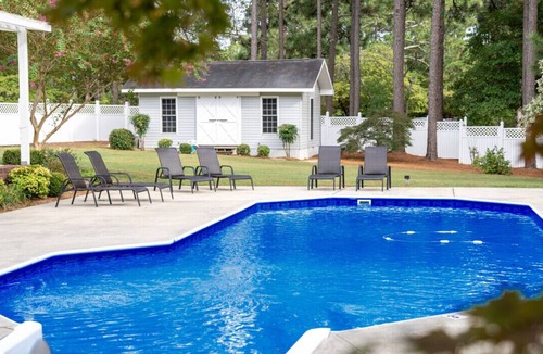 Southern Pines House | Simulator & Unbeatable Golf Experience On 2 Acres!