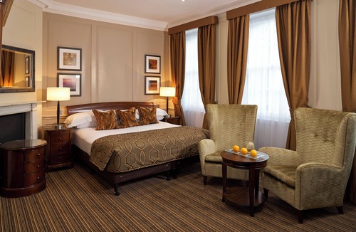 Windsor City Centre Hotel | Sir Christopher Wren Hotel