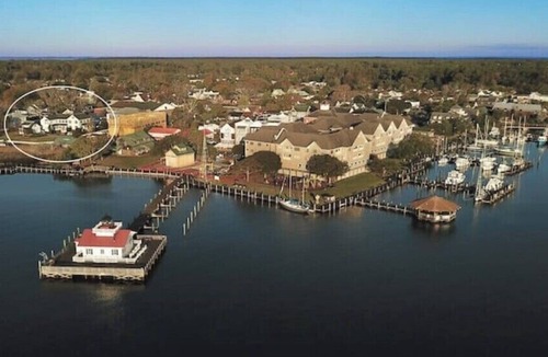 Historic Downtown Manteo House | Sir Walter Raleigh Hideaway GuestHouse w/Waterview