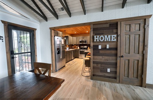Sugar Mountain House | Ski Chalet: View Grandfather Mtn w/Cozy Fireplace