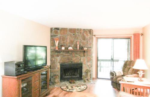 Banner Elk Apartment | Ski Country 66-C Condo