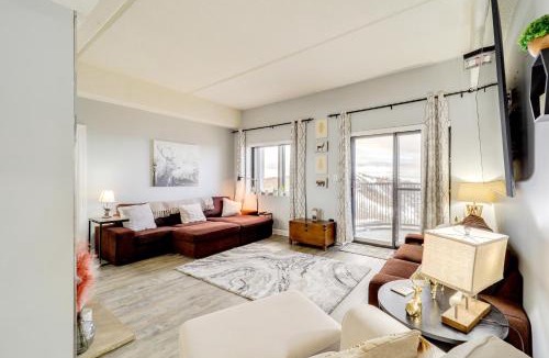 Sugar Mountain Apartment | Ski, Hike and Explore Cozy Condo in Sugar Mountain!