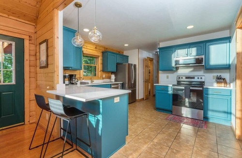 Wolf Laurel Cabin | Ski In/Out @ Hatley Pointe ~Views~HotTub ~Fire Pit