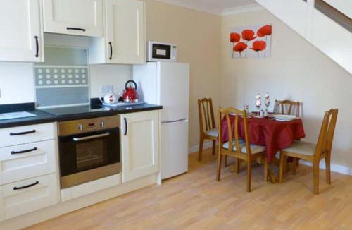 Lanark House | Sky Blue Cottage