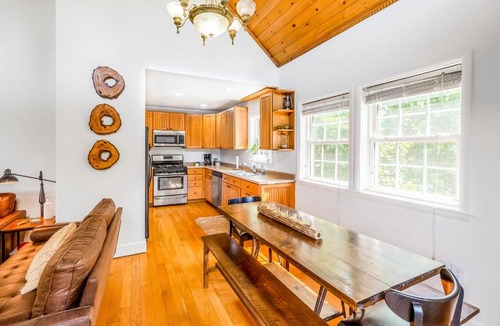 Bryson City House | Sky High Hideaway