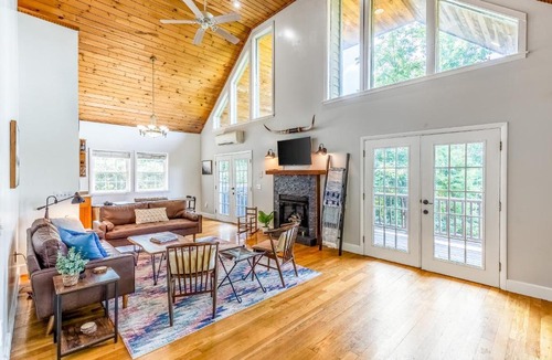 Bryson City House | Sky High Hideaway
