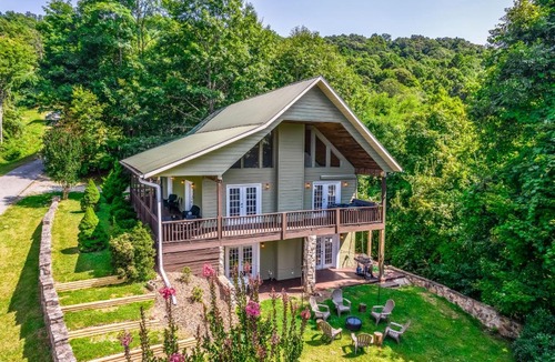 Bryson City House | Sky High Hideaway