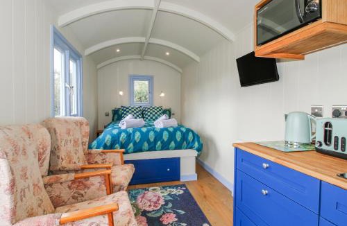 Knowbury House | Skye