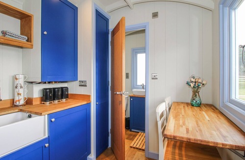 Knowbury Cottage | SKYE, pet friendly, with a garden in Clee Hill