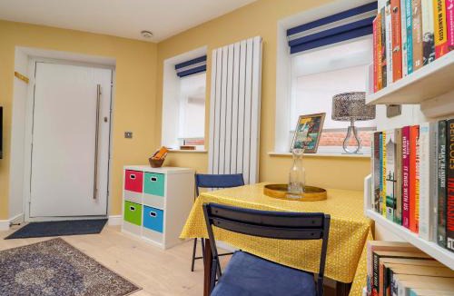 Hoole House | Skylights