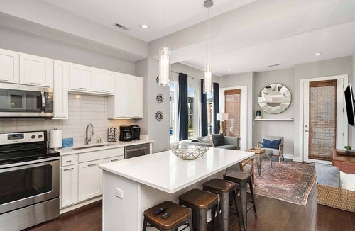 Chestnut Hill House | Skyline Haven #1–Nashville Views–Sleeps 6