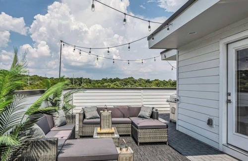 Haynes Area House | Skyline Serenity Spacious Nashville Retreat