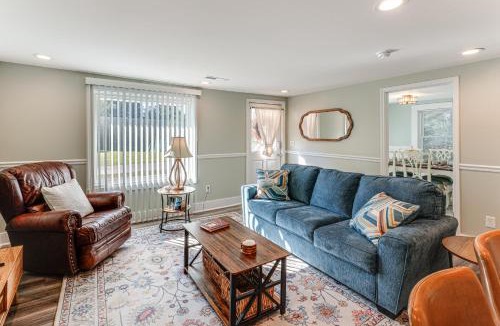 Burgaw House | Small-Town Charm and Local Dining Home in Burgaw!