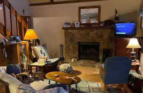 Unaka House | Smokey Mountain Cabin