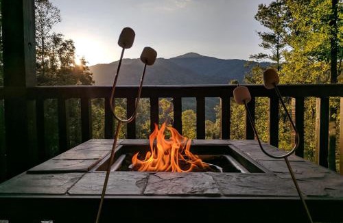 Waynesville Ski Chalet | Smokies Overlook Lodge