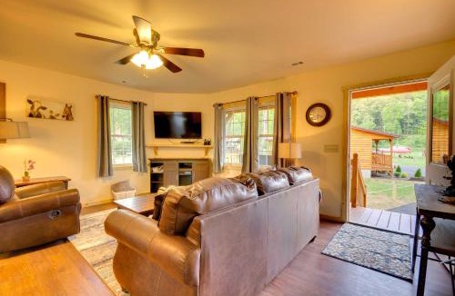 Cherokee House | Smoky Mountain Cabin with Hot Tub and River Views!