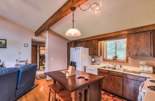 Valley Creek Run House | SMOKY MOUNTAIN HIDEAWAY-2 BEDROOM SLEEPS 7