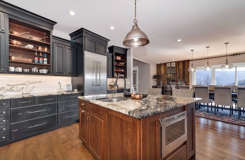 Waynesville House | Smoky Mountain Luxury Retreat