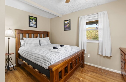 Settlers Ridge Cabin | Smoky Mountain Mecca by AvantStay | Mountain Views