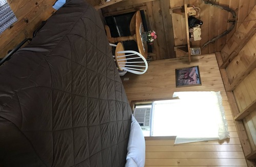 Qualla Cabin | Smoky Mountain wood cabin