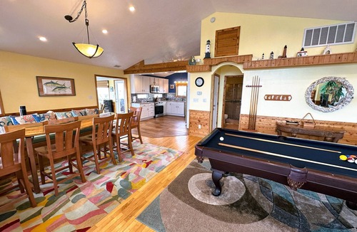 Nags Head House | SN10212-Remarkable with private pool, observation room, 4 BRs and pool table.