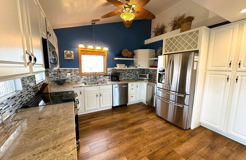 Nags Head House | SN10212-Remarkable with private pool, observation room, 4 BRs and pool table.