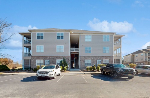 Calabash Condo | Snowbird-friendly condo with 2 outdoor pools, patio, & streaming- golfing nearby
