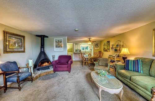 Sugar Mountain Apartment | Snowlake B-12