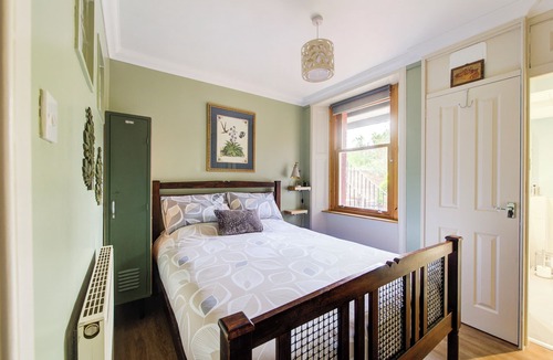 Colinton Apartment | Snug 1 Bed Apartment