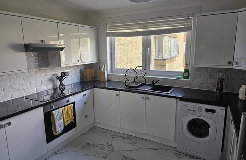 Helensburgh Apartment | Snug - Colquhoun Square Apartment