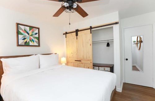 Norfolk House | Sojourn Bayview Sanctuary Home Sleeps 6