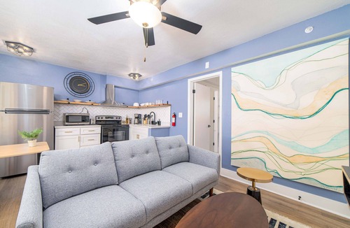 East Ocean View Apartment | Sojourn's Harborage S