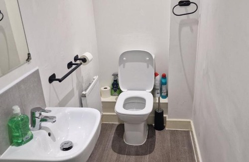 Bletchley Apartment | Solid Mirror Home Milton Keynes