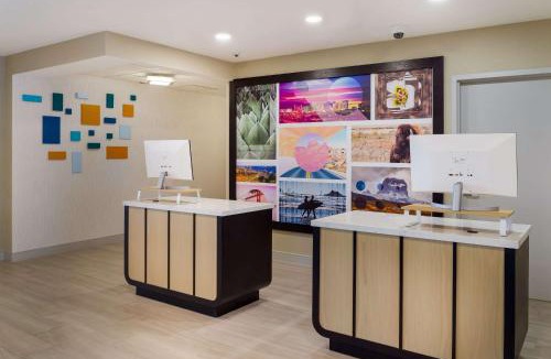Arrowood Hotel | Sonesta ES Suites Charlotte Arrowood