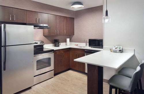 Cary Hotel | Sonesta ES Suites Raleigh Cary