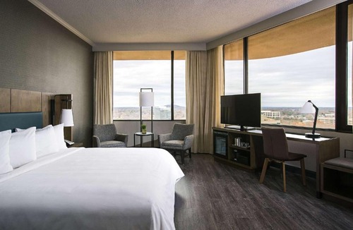 Nashville Hotel | Sonesta Nashville Airport